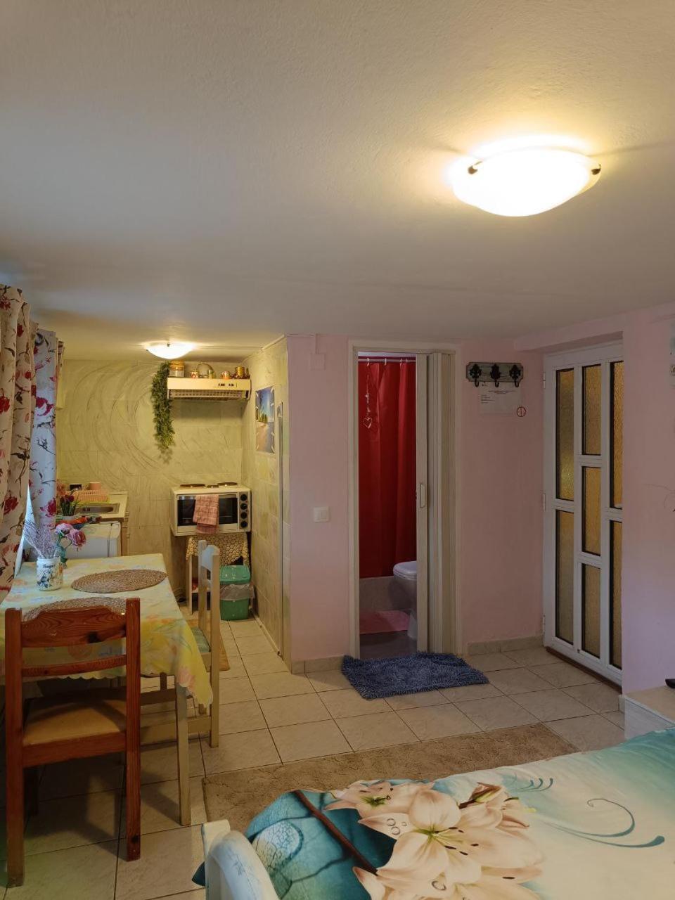 Maria Guesthouse Aliveri Værelse billede